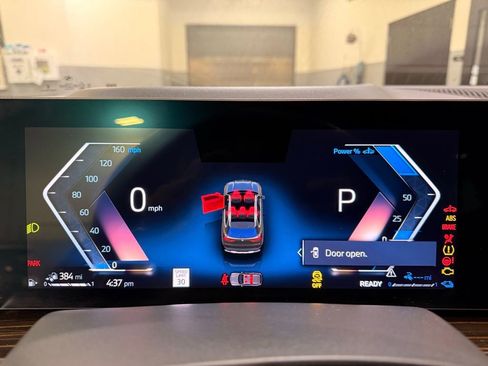 Used 2024 BMW X5 xDrive50e w/ Parking Assistance Package image 15