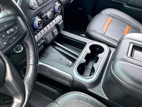 Used 2020 GMC Sierra 2500 AT4 w/ AT4 Premium Package image 15