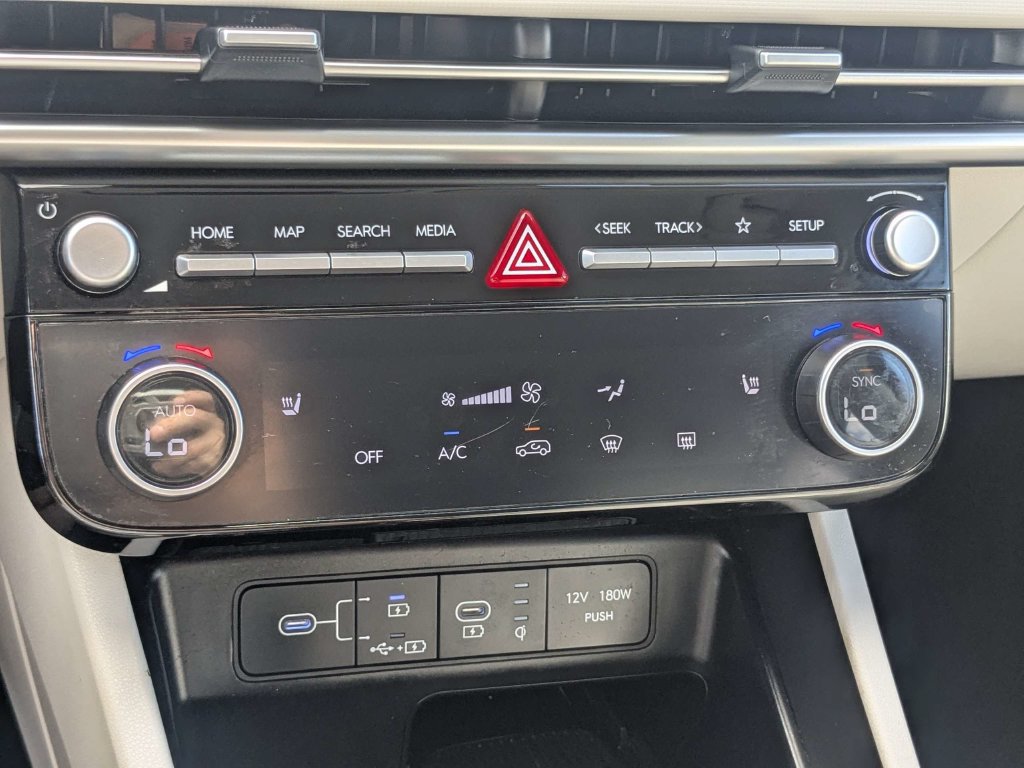 Certified 2025 Hyundai Tucson SEL AWD/4WD image 27