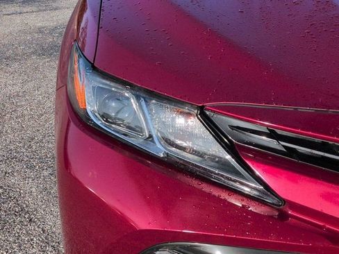 Used 2019 Toyota Camry LE FWD image 9
