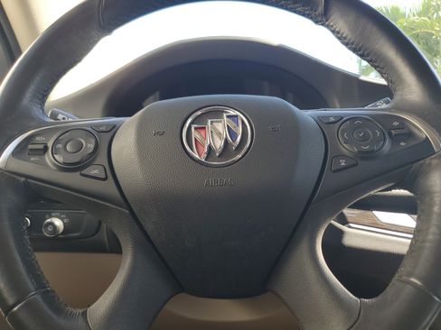 Used 2021 Buick Enclave Essence FWD image 10