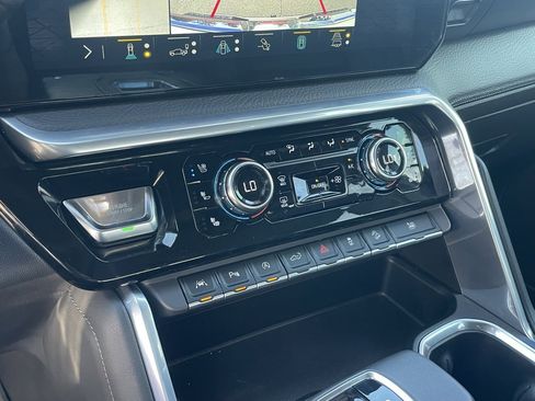 Used 2022 GMC Sierra 1500 Denali image 18