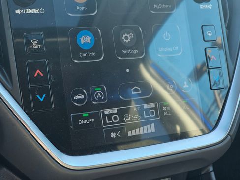 Used 2024 Subaru Crosstrek 2.0i Premium image 29