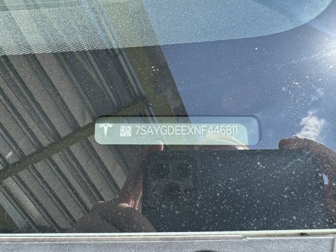 Used 2022 Tesla Model Y Long Range image 40