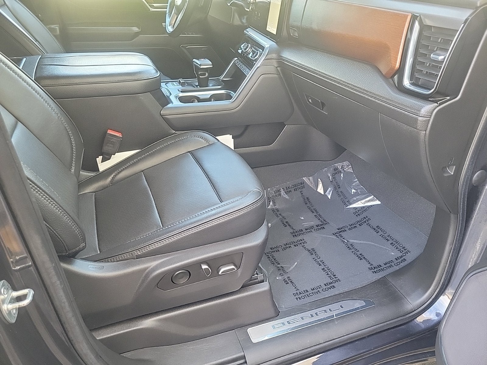 Used 2023 GMC Sierra 1500 Denali w/ Technology Package RWD image 14