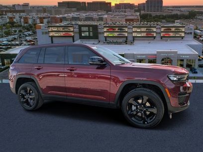 New 2025 Jeep Grand Cherokee Altitude