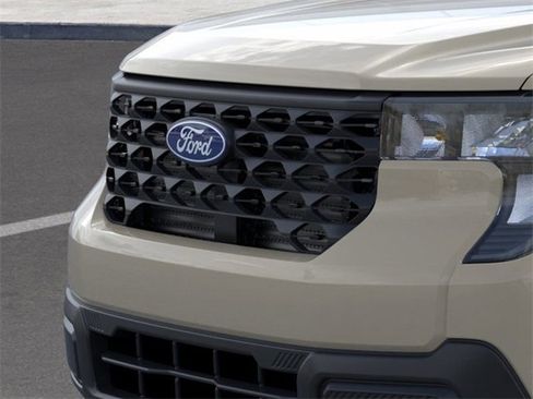 New 2025 Ford Maverick XL w/ Equipment Group 102A image 18