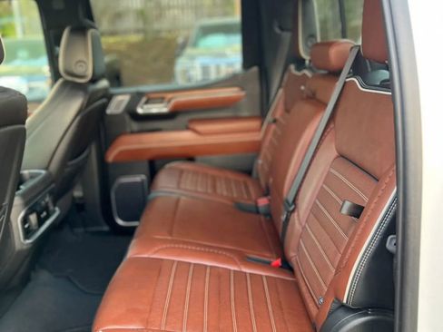 Used 2023 GMC Sierra 1500 Denali Ultimate image 10