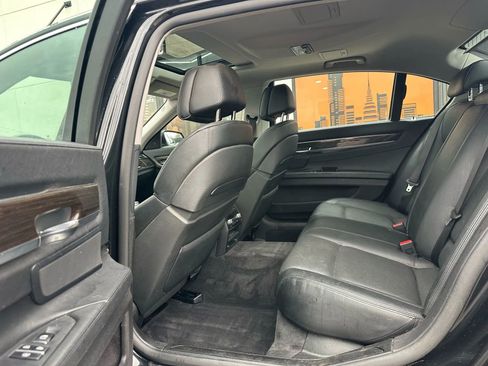 Used 2012 BMW 750Li xDrive image 12