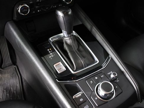 Used 2018 MAZDA CX-5 Touring image 15