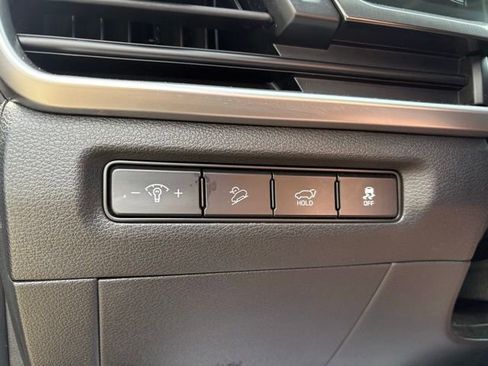 Used 2025 Kia Telluride S FWD image 26