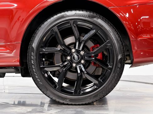 Used 2022 Land Rover Range Rover Sport SVR Carbon Edition AWD/4WD image 45