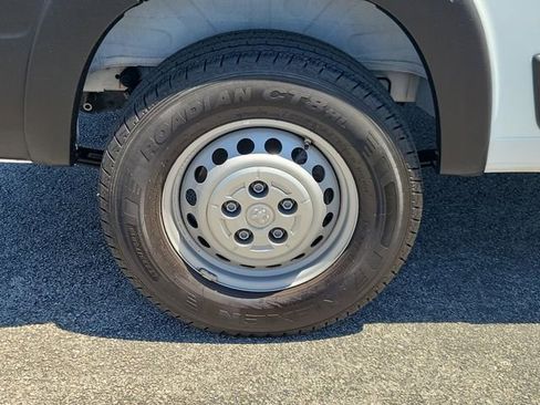 Used 2025 RAM ProMaster 2500 w/ Convenience Group FWD image 6