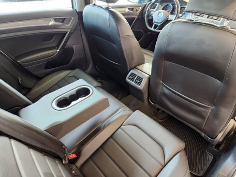 Used 2017 Volkswagen Golf Alltrack SEL image 18