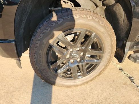 Certified 2025 Chevrolet Silverado 1500 RST w/ LPO, Dark Essentials Package image 17