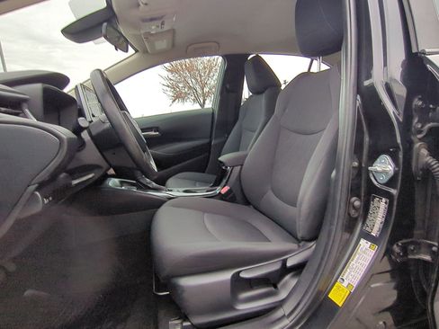 Used 2021 Toyota Corolla LE image 26