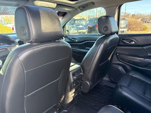 Used 2018 GMC Acadia SLT image 22