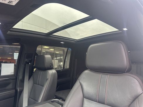 Used 2023 Chevrolet Suburban RST w/ Sport Performance Package image 15