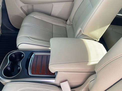 Used 2017 Acura MDX FWD w/ Advance Package image 29