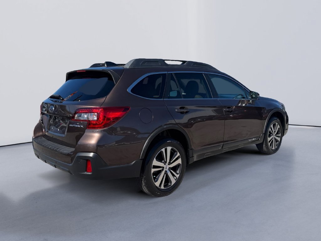 Used 2019 Subaru Outback 2.5i Limited AWD/4WD image 3