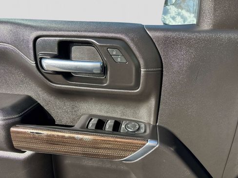 Used 2020 Chevrolet Silverado 1500 LT Trail Boss w/ Convenience Package image 14