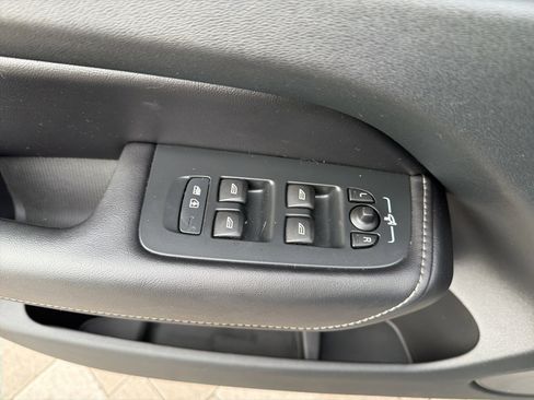 Used 2023 Volvo XC60 B5 Ultimate image 51