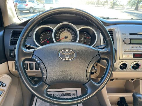 Used 2008 Toyota Tacoma PreRunner image 15