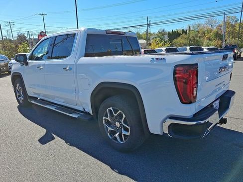 Certified 2023 GMC Sierra 1500 SLT w/ SLT Premium Package image 4