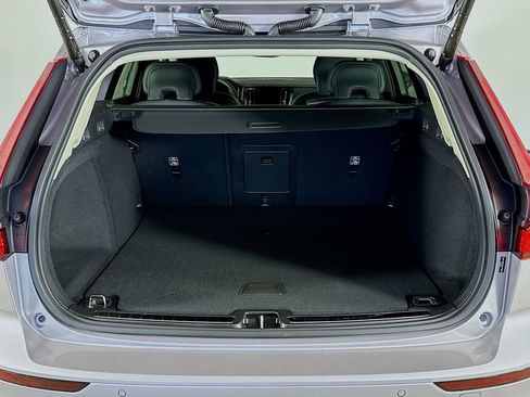 New 2026 Volvo V60 B5 Cross Country Plus w/ Climate Package image 27