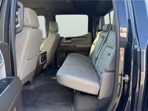 Used 2022 GMC Sierra 1500 SLT w/ SLT Premium Plus Package AWD/4WD image 15