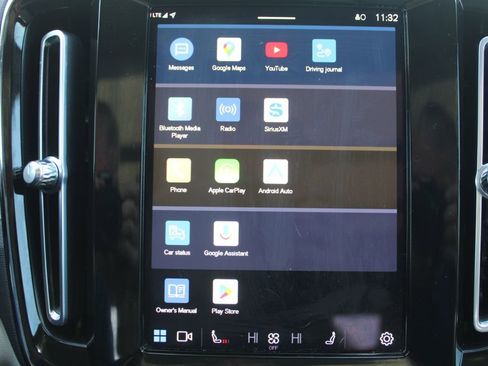 Used 2023 Volvo XC40 B5 Plus w/ Protection Package Premier image 41