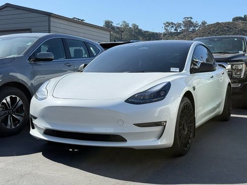Used 2022 Tesla Model 3 Long Range AWD/4WD image 12
