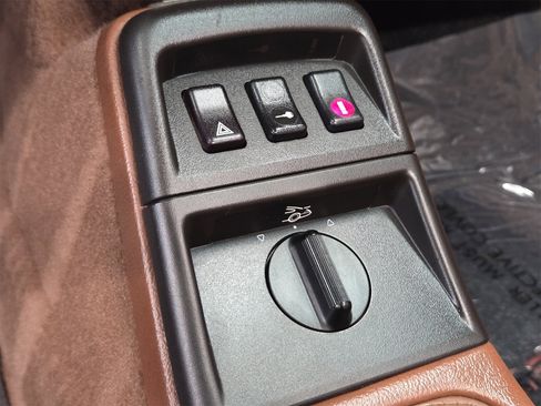 Used 1990 Porsche 911 Carrera image 25