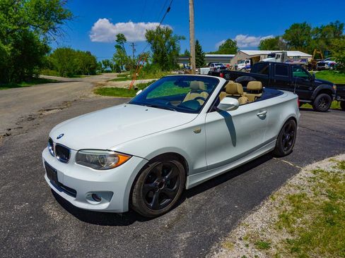 Used 2012 BMW 128i Convertible RWD image 7