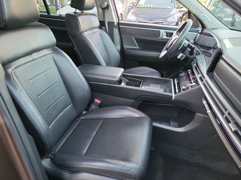 Certified 2025 Hyundai Santa Fe Limited image 21