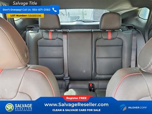 Used 2024 Chevrolet Trax RS w/ Sunroof Package FWD image 13