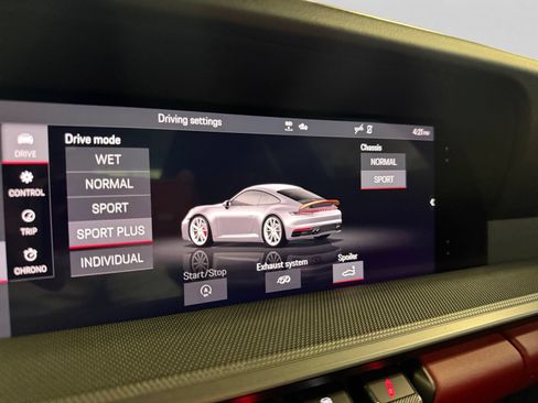 Used 2020 Porsche 911 GT3 RS image 33