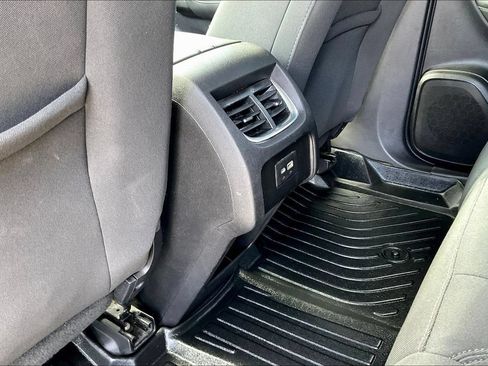 Used 2020 Chevrolet Blazer LT FWD image 22