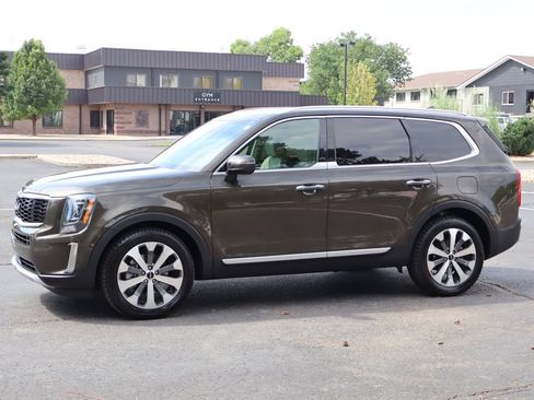 Used 2022 Kia Telluride S AWD/4WD image 10