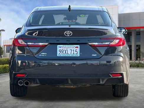 Certified 2025 Toyota Camry SE image 6