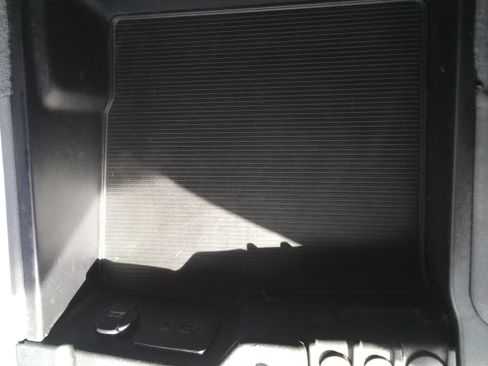 Used 2016 RAM 2500 Tradesman w/ Chrome Appearance Group image 12