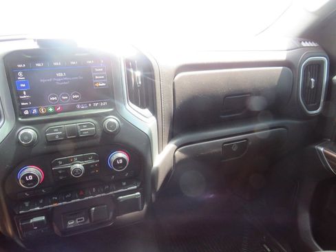 Used 2021 Chevrolet Silverado 2500 LT w/ Convenience Package AWD/4WD image 13