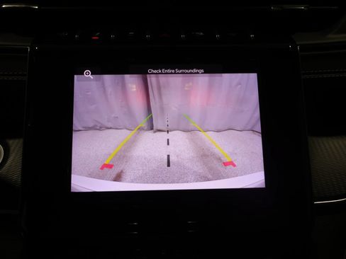 Certified 2025 Jeep Grand Cherokee Altitude AWD/4WD image 31