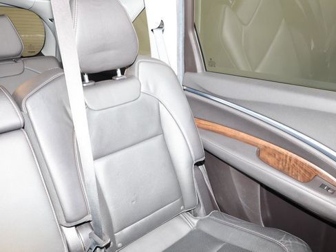 Used 2020 Acura MDX SH-AWD w/ Technology Package image 14