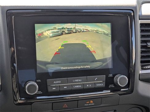 Used 2022 Nissan Frontier SV image 24