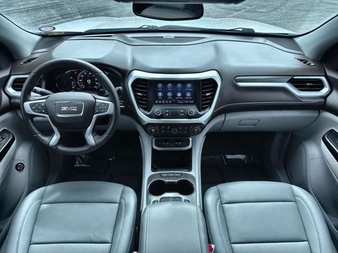 Used 2023 GMC Acadia SLT w/ Technology Package FWD image 24