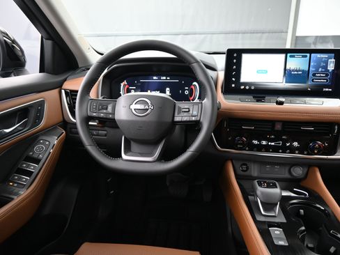 New 2026 Nissan Rogue Platinum w/ Platinum Premium Package image 13