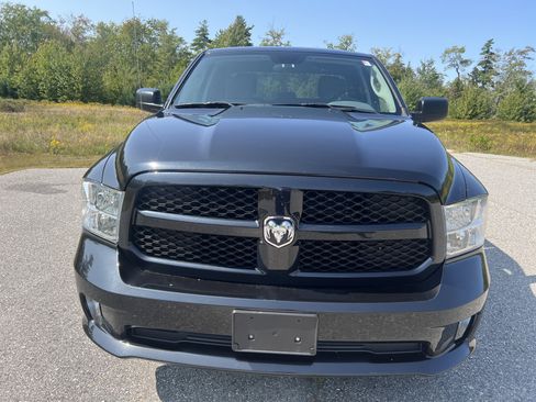 Used 2019 RAM 1500 Express image 2