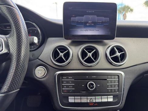 Used 2020 Mercedes-Benz GLA 250 image 13