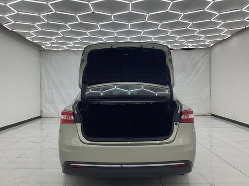 Used 2013 Toyota Avalon Limited image 44